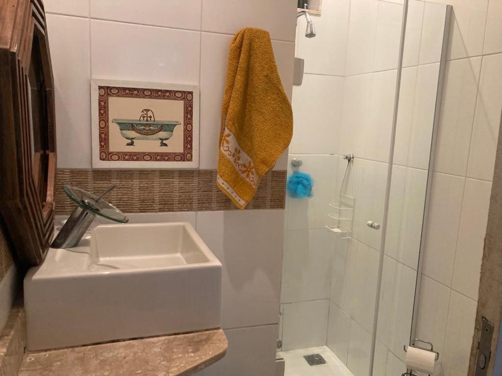 Em Copacabana Apartamento Mobiliado No Posto 6 Rio de Janeiro Eksteriør bilde